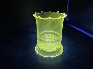 Vintage EAPG Pressed Glass Celery Vase Ruffled Edge Manganese Glow. 8j - Picture 1 of 7