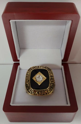 Frank Robinson - 1966 Baltimore Orioles World Series Ring W Wooden Display Box Cover