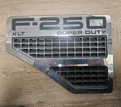 Оригинальная отделка левого крыла и решетки для Ford F-250 Super Duty XLT 2008 2009 2010 годов выпуска - Изображение 1 из 4