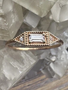 14k Solid Rose Gold Minimalist CZ Signet Ring Pinky Dainty Size 6 - Picture 1 of 9