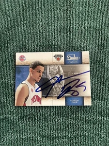 2009-10 Studio #143 Austin Daye RC Detroit Pistons Hand Signed auto autograph - Picture 1 of 2