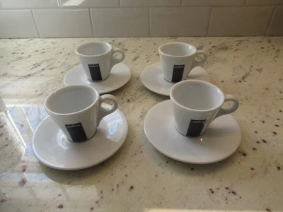 4 tazas y platillos de café espresso Lavazza hechos en Italia Foto 1 de 4