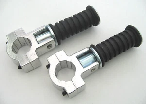 Fußrasten Set mit Klemme Oldtimer Beifahrer für Sturzbügel Schelle Zusatzrasten  - Bild 1 von 3