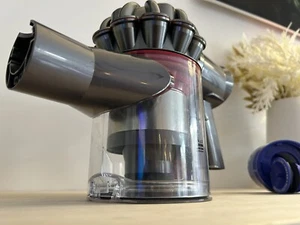Dyson V8 SV10 Animal Absolute Cordless Vacuum main unit without Battery - Picture 1 of 7
