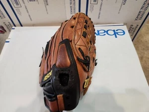 Wilson A500 AO500 12 1/2" Baseball Glove right hand throw - Picture 1 of 9
