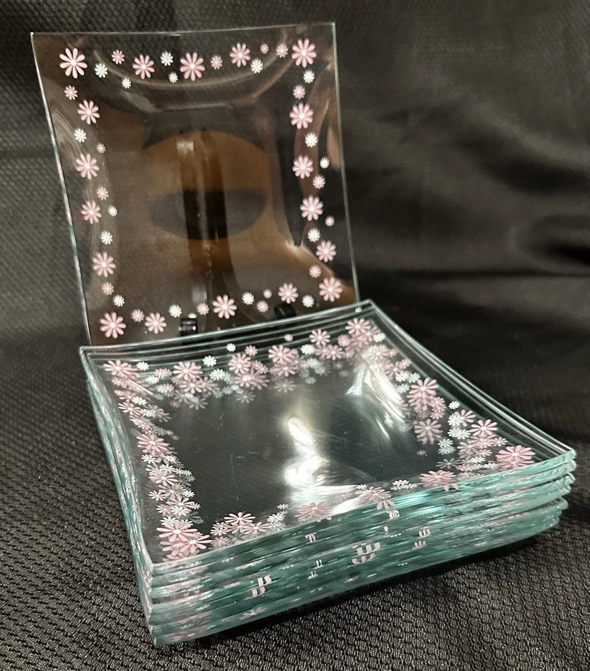 Pampered Chef 6” Daisy Dessert Glass Appetizer/ Snack Plates~Set Of 8~Retired - Image 1 of 4