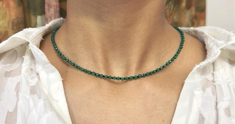 Collares de 24"" hechos a mano con cuentas redondas facetadas de ónix verde natural para mujer Foto 1 de 4