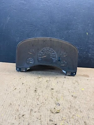 Cuadro de instrumentos velocímetro furgoneta Chevrolet Express 2004 a 2007 N0519 Foto 1 de 4
