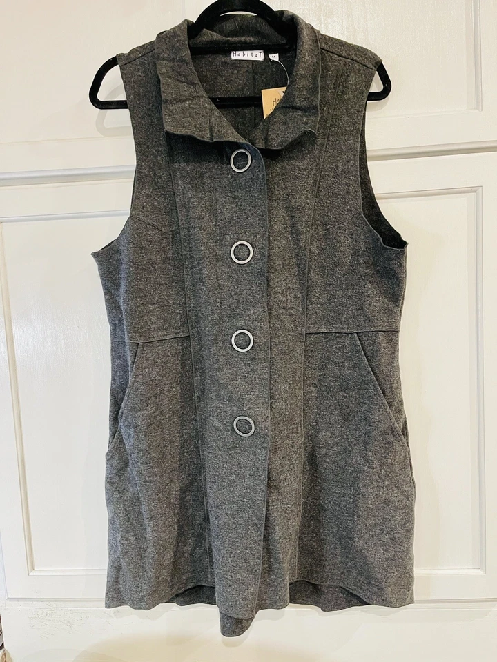 Habitat Felted Charcoal Vest .Size S.Style 43147
