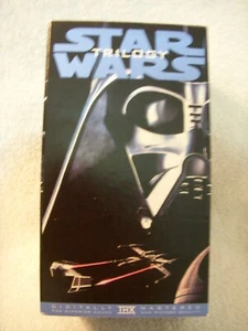 STAR WARS TRILOGIE - VERPACKTES SET MIT 3 VHS-BÄNDERN - Bild 1 von 3