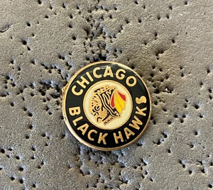 Chicago Black Hawks Logo NHL Hockey Pin - Bild 1 von 2