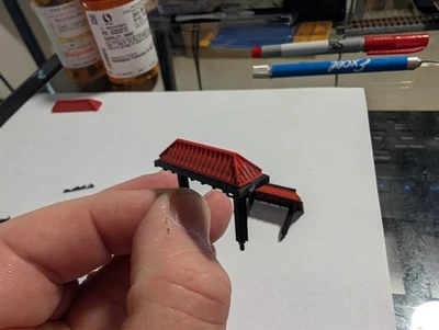 Z Scale Station Shelter - Metrolink Stye With Bench. Rokuhan, Marklin - Image 1 of 3