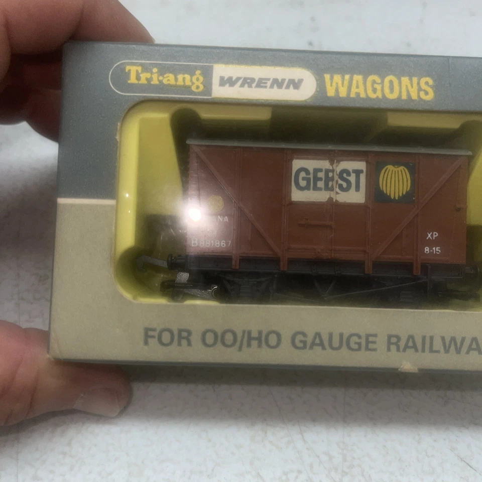 Wrenn 00 Gauge Model Railway - GEEST Banana Van Super Detail W5007 - Image 1 of 4