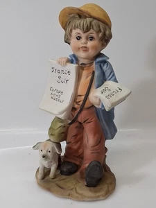 Statua Capodimonte Pocellana Ragazzo Venditore Di Giornale Vintage Statuetta  - Imagen 1 de 10
