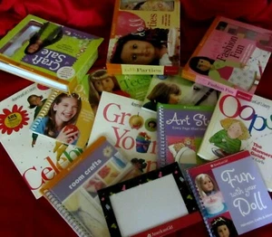 AMERICAN GIRL LOT OF 12 CRAFT BOOKS & BONUS FRAME--INCL. 3 DO-IT-YOURSELF KITS - Bild 1 von 7