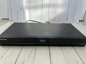 Samsung BD-P1600 Smart WIFI Streaming Netflix Blu-Ray/DVD Player -Works Great - Picture 1 of 10