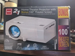 RCA 480P LCD Home Theater Projector RPJ16 - Picture 1 of 4