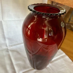 Vintage Anchor Hocking Royal Ruby Red Glass Vase Scalloped Rim Apx 9” - Picture 1 of 9