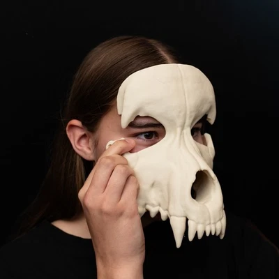 wolf skull mask - Image 1 of 4