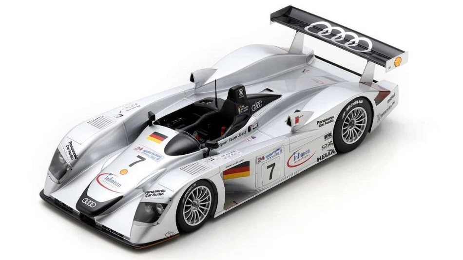 Modellino auto scala 1:18 Spark AUDI R8 24H LE MANS 2000 racing modellismo - Immagine 1 di 1