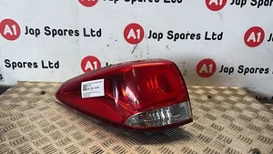 2013-2015 KIA CARENS MK3 RP NS PASSENGER SIDE REAR BULB TYPE BRAKE LIGHT UNIT - Picture 1 of 12