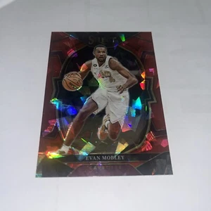 2022-23 Panini Select Evan Mobley Red Cracked Ice Prizm SP #44 Cleveland Cavs - Picture 1 of 2