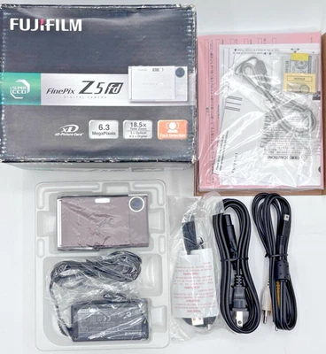 New in Original Box Fujifilm FinePix Z5fd Brown Retro CCD Compact Digital Camera - Image 1 of 4