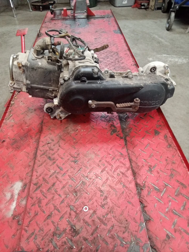 2009 09 Kymco Like 50cc 4 Stroke Chinese Scooter Main Engine Motor 6592 Miles - Image 1 of 4