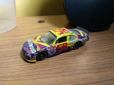 Ricky Craven Hollywood Video NASCAR 1999 neumáticos de plástico personalizados 1/64 diecast Foto 1 de 4