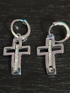 XCESSORIE SCHÖNE Damen Silber Glitzer Kreuz OHRRINGE an Creolen - Bild 1 von 3