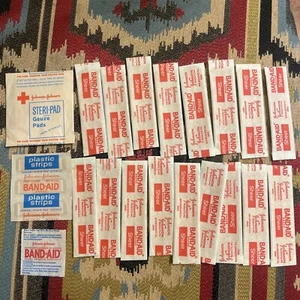 Vintage Band-Aid Johnson & Johnson Lot 19 Band-aids Total 80’s - Picture 1 of 5