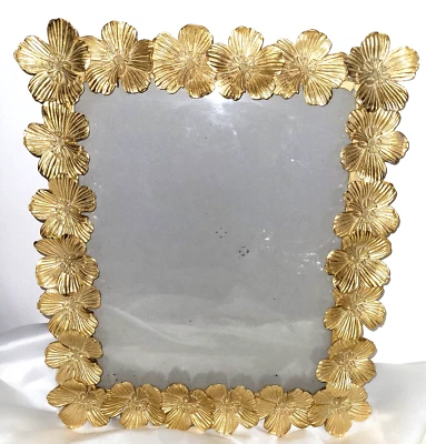 Marco de fotos dorado 8x10 pulgadas, flores en relieve ornamentadas doradas texturizadas Foto 1 de 4