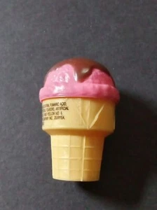 1982 Topps Strawberry Chocolate SUNDAE CONE Candy Container Kaugummi - Bild 1 von 4