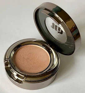 URBAN DECAY Discontinued Eyeshadow in SELLOUT Pinky Champagne Shimmer *BN* - Picture 1 of 6