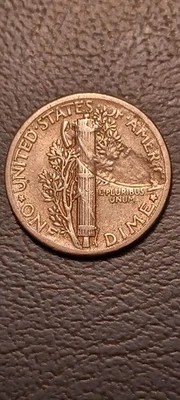 lamination error ( or struck through) on a mercury dime - Image 1 of 4