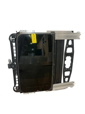 2018 2019 2020 2021 LEXUS NX300 SUN MOOF ROOF GLASS PANEL TRACK & FRAME ASSEMBLY - Изображение 1 из 4