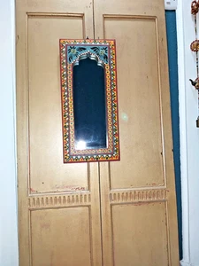 INDIAN VINTAGE HAND PAINTED TEMPLE WOODEN MIRROR - 49cm x 22.5cm - Picture 1 of 13