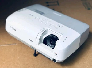 Proiettore Epson EB-W6 WXGA 2200 Im -perfetto per casa e ufficio (con cavi e bag - Picture 1 of 8