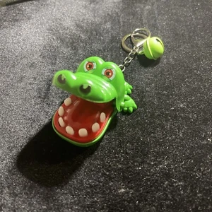 Funny Big Crocodile Mouth Dentist Bite Finger Toy Family Game For Kids Gift - Picture 1 of 3