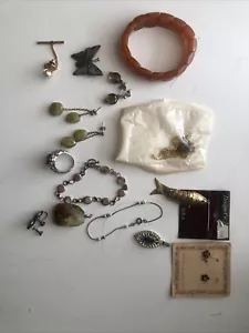 Lot of 12 Vintage Jewelry Earrings, Pendant, Bracelets & More - Picture 1 of 9