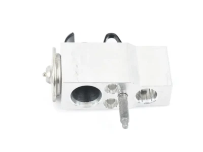New AUDI Q5 80A Air Conditioner Expansion Valve 8W0820679 - Image 1 of 4