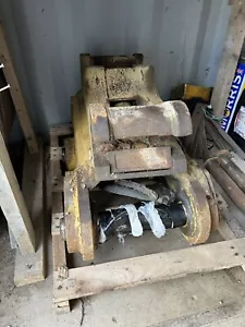 Caterpillar Quick Hitch - Picture 1 of 1