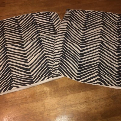 Juego de 2 fundas de almohada Chevron/Crema 18x18 azul y crema con cremallera Foto 1 de 4