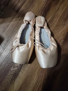Neue Bloch Elegance Spitzenschuhe Größe 5 - Bild 1 von 7
