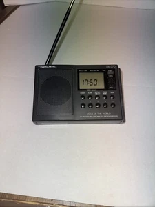 REALISTIC model: DX-370 4-band SHORTWAVE Radio Voice-Of-The-World RECEIVER - Picture 1 of 5