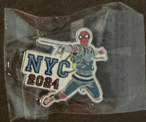 Spider-Man NYC 2024 Marvel NYCC Comic Con EXCLUSIVO Esmalte PINBACK COMERCIAL - Imagen 1 de 1