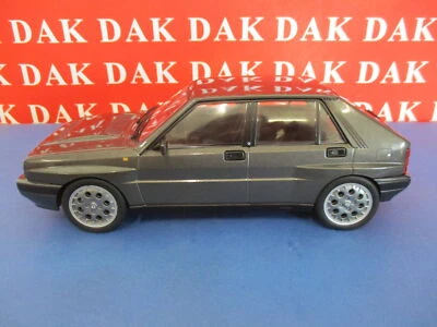 Die cast 1/18 Modellino Auto Lancia Delta HF Integrale 16V Dark Grey 1990 Triple - Immagine 1 di 4