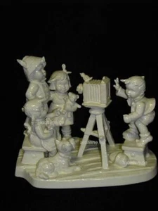 +ww Goebel Hummel 2100 "Meisterfotograf", Picture Perfect, Weiss nicht im Handel - Picture 1 of 1