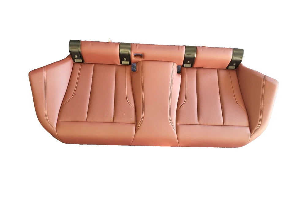 Б/у оригинальная нижняя подушка заднего сиденья BMW 2-го ряда 2022-2024 430i xDrive Gran Coupe - Изображение 1 из 4