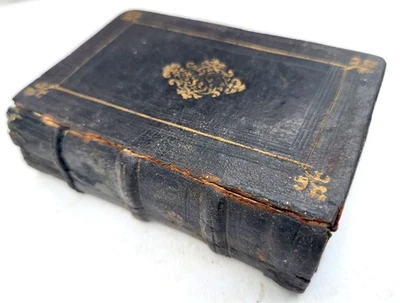 1546 BIBLE in LATIN antique RARE pocket size SANCTUM IESU CHRISTI EVANGELIUM - Image 1 of 4